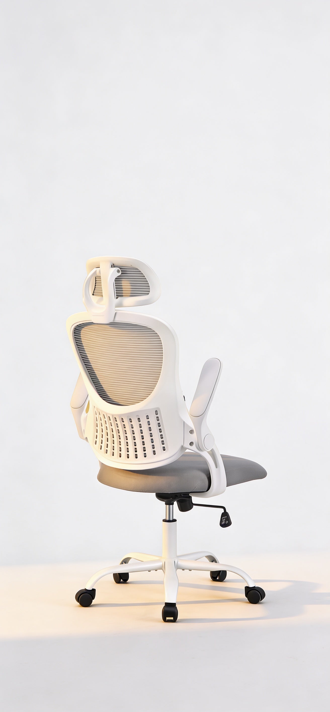 FlipArm Ergonomic Mesh Chair